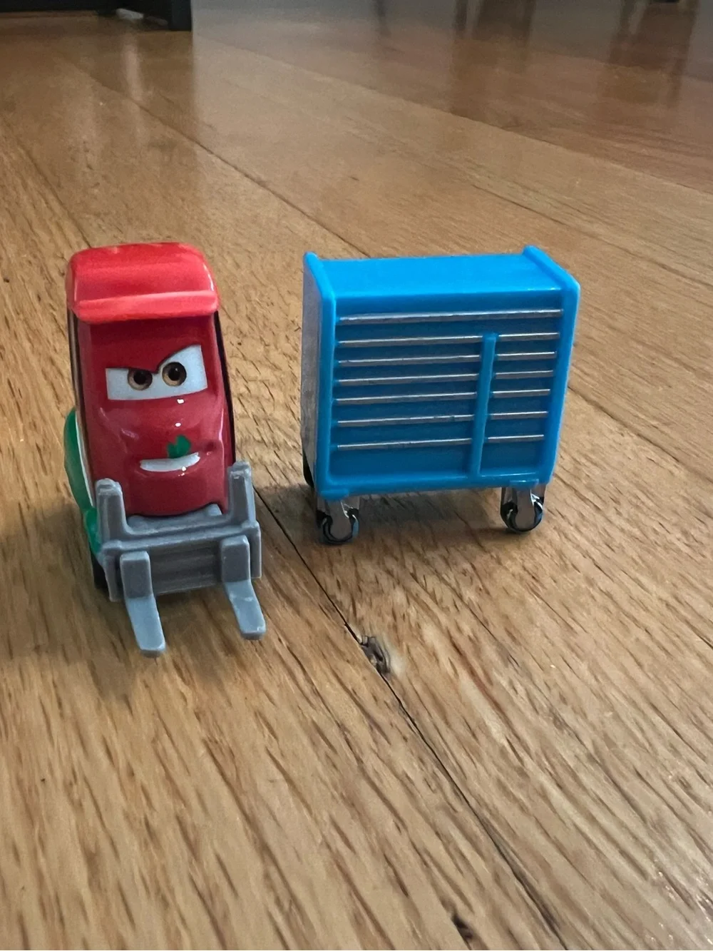 Disney/Pixar Cars World Grand Prix diecast Alex Machino blue tool cabinet